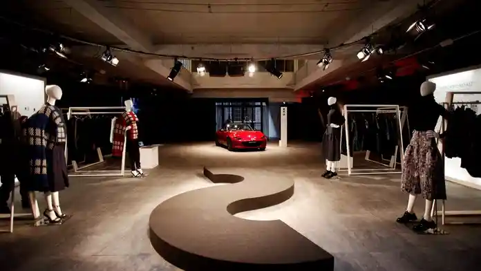 Berita - Beli Mazda Dapat Gratis Asuransi Di Jakarta Fashion Week