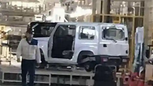 Foto - SPY SHOT: Foto Suzuki Jimny Generasi Terbaru Tanpa Kamuflase