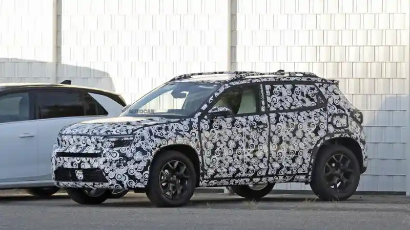 Berita - Jeep SUV EV 2023 Meluncur Pertama Kali di Jalan Raya, Begini Tampilannya 