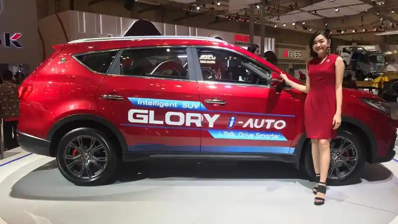 Berita - GIIAS 2019: DFSK Perkenalkan Glory i-Auto Sebagai Tipe Tertinggi