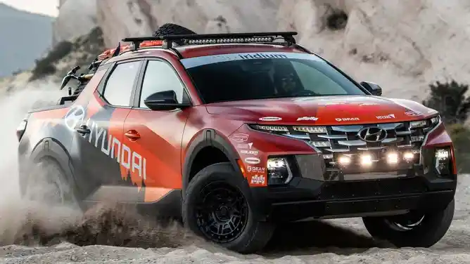 Pikap - Hyundai Santa Cruz Dimodif Pol Terjun Reli 