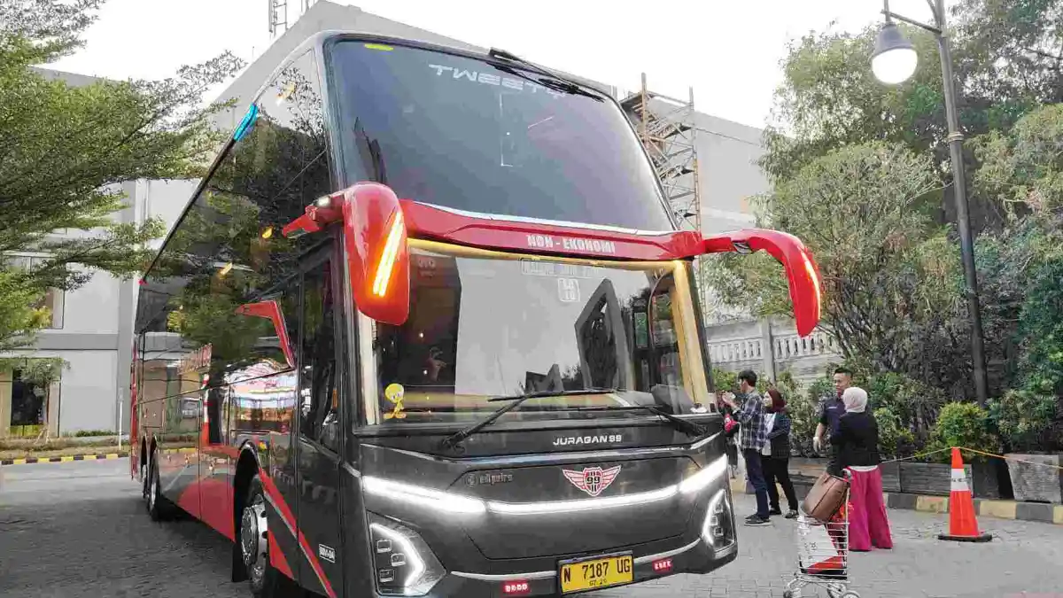 Bus - Pakai Bodi Double Decker, Seberapa Nyaman Naik Sleeper Bus PO Juragan 99 Trans?