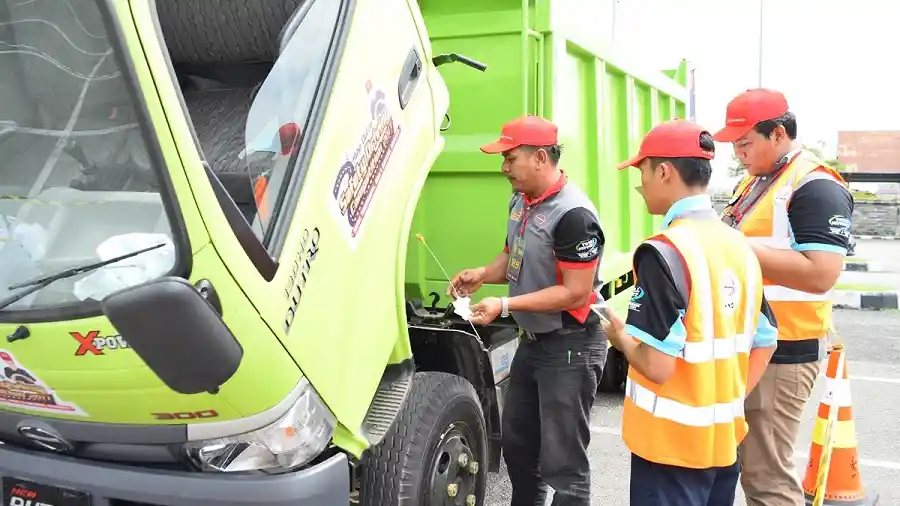 Foto - Hino Dutro Safety Driving Competition 2017 Mendarat di Medan