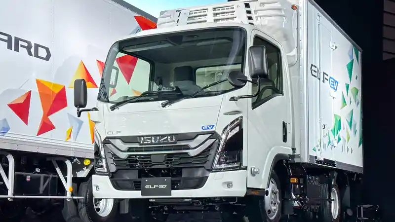 Foto - Isuzu dan UD Truck Bersama Kembangkan Truk Tenaga Listrik