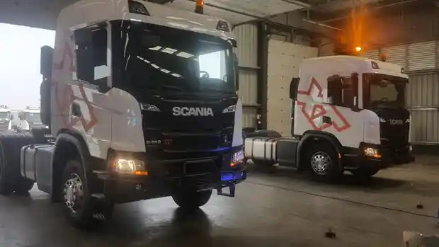 Foto - Seri Truk Scania XT Terbaru Diluncurkan di Ghana, Dilengkapi Side Airbags dan Pengaman Bumper