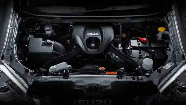 Foto - Awal Kepunahan Mesin Legendaris Isuzu Panther Karena Euro 4?