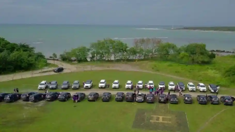 Foto - Komunitas Toyota Fortuner ini Jelajah Keindahan Tanjung Lesung
