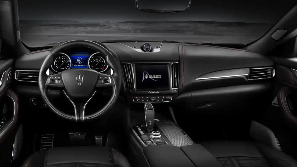Foto - Maserati Levante Trofeo Debut di New York, Bisa Sentuh 300 KM/Jam!