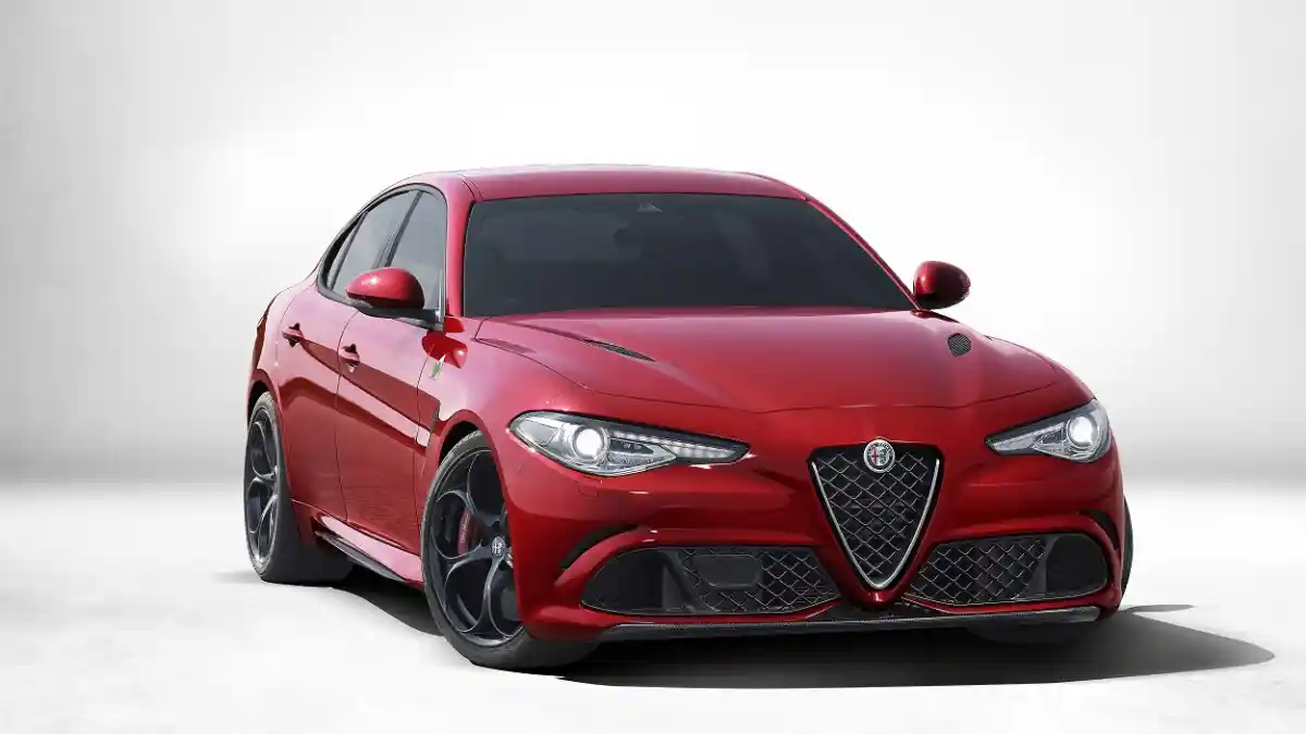 Berita - Alfa Romeo Giulia, Pesaing Baru M3