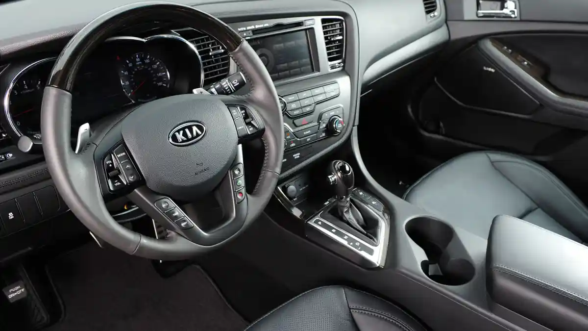 Foto - IAA 2015: KIA Optima Kini Bertenaga 245 dk