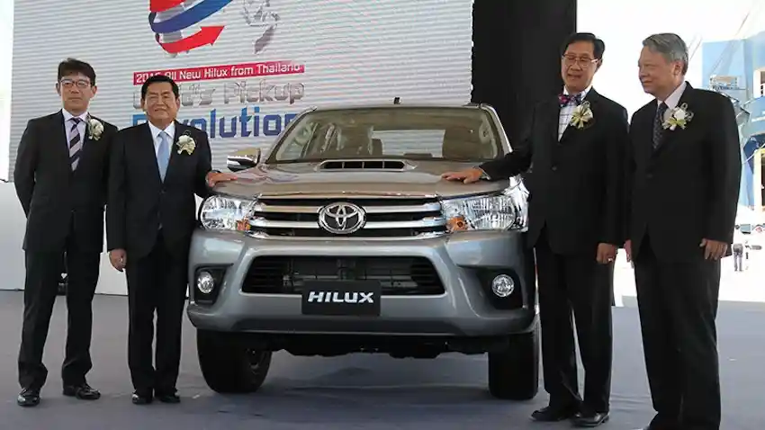 Berita - Toyota Hilux Revo 2015 Siap Kirim Ke 130 Negara