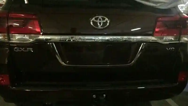 Foto - Ini, Sosok Toyota Land Cruiser Facelift 2016