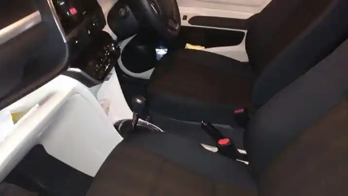 Berita - Toyota Ubah Posisi Transmisi Sienta Demi Pasar Indonesia