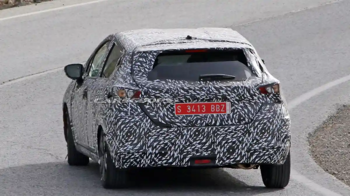 Foto - SPY SHOT: Nissan March 2017 