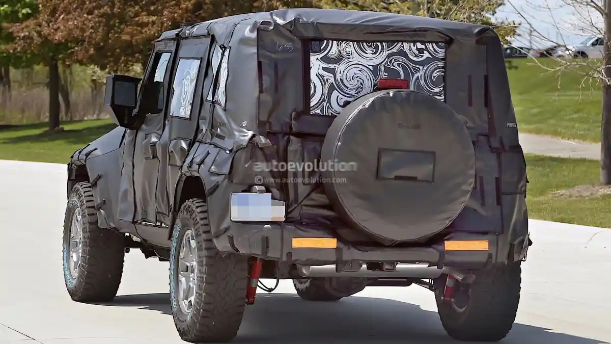 Foto - SPY SHOT: Jeep Wrangler JL 2018