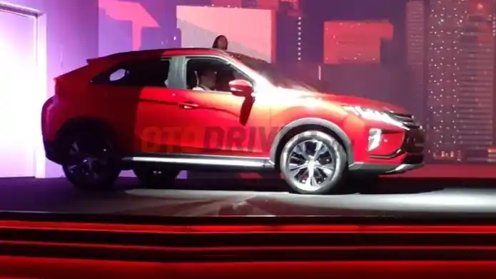 Berita - Eclipse Cross dan Outlander PHEV Resmi Muncul
