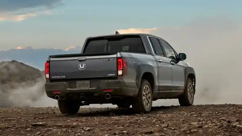 Foto - Honda Ridgeline Dapatkan Penyegaran Luar dan Dalam 