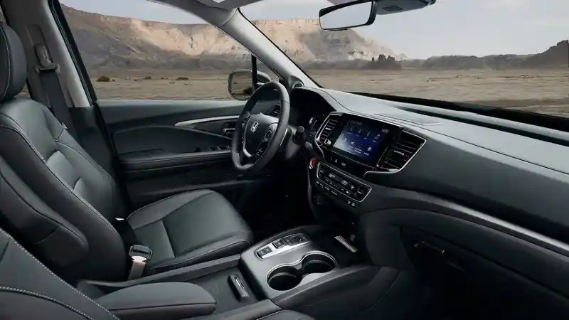 Foto - Honda Ridgeline Dapatkan Penyegaran Luar dan Dalam 