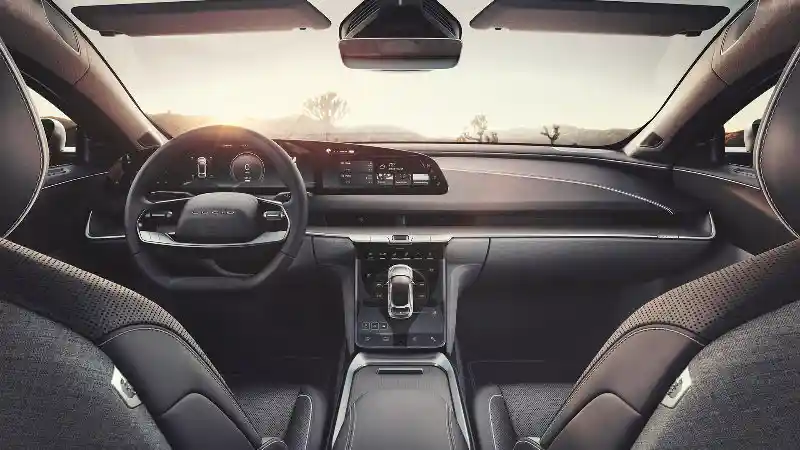 Foto - Tesla Wajib Jantungan, Berikut Spesifikasi dan Kemampuan Mobil Listrik Air Lucid.