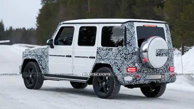 Foto - Mercedes-Benz G-Class Facelift Tertangkap Lensa. Ciri Knalpot Samping Hilang
