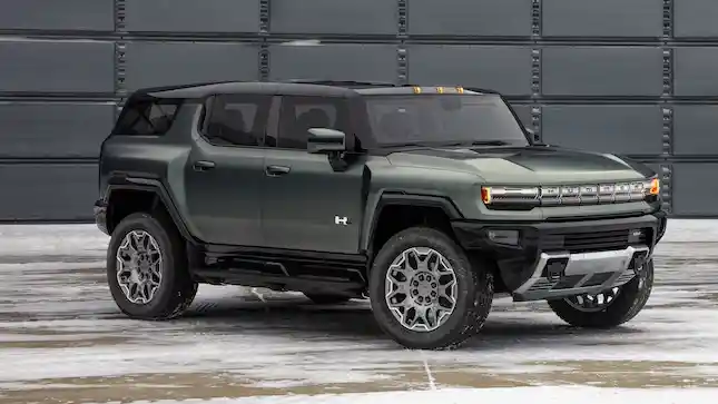 Foto - Hummer Listrik Versi Pikap Akan Diluncurkan Lebih Dulu Dibandingkan SUV