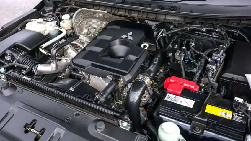 Foto - Mitsubishi Akan Gunakan Mesin Triton Untuk Next Gen Pajero