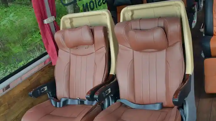 Foto - PO Putra Jaya Makassar, Operator Bus Pertama di Pulau Sulawesi Operasikan Bus Triple-Axle