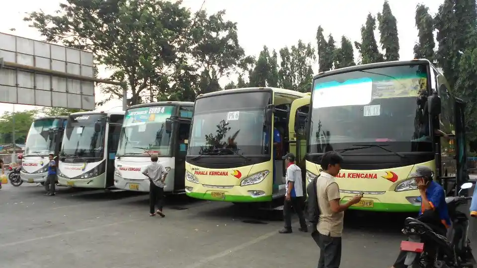 Berita - Hasil Evaluasi Angkutan Nataru, Penumpang Bus Turun