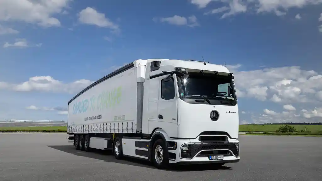 Truk - Rilis Truk Listrik eActros 600, Mercedes-Benz Berhenti Bikin Truk Diesel?