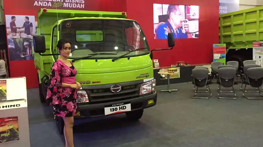 Truk - Hino Dutro Catat Rekor Baru, Pangsa Pasar Melonjak Jadi 22 Persen