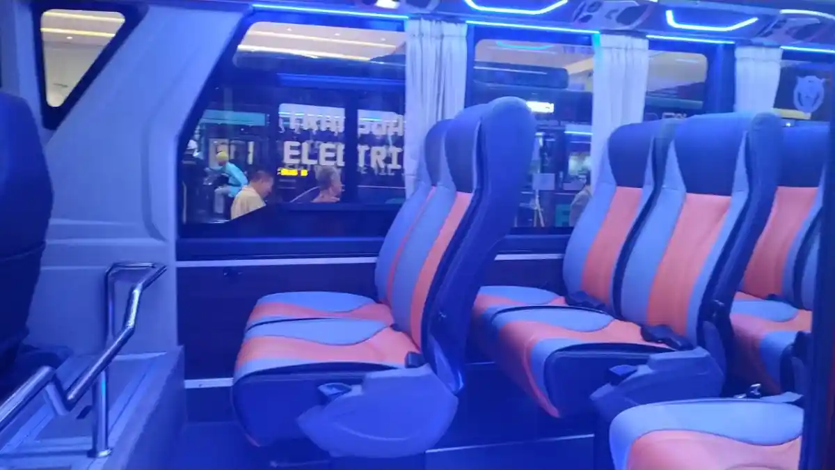 Foto - Karoseri New Armada Kenalkan Microbus Coasterina di Busworld 2019