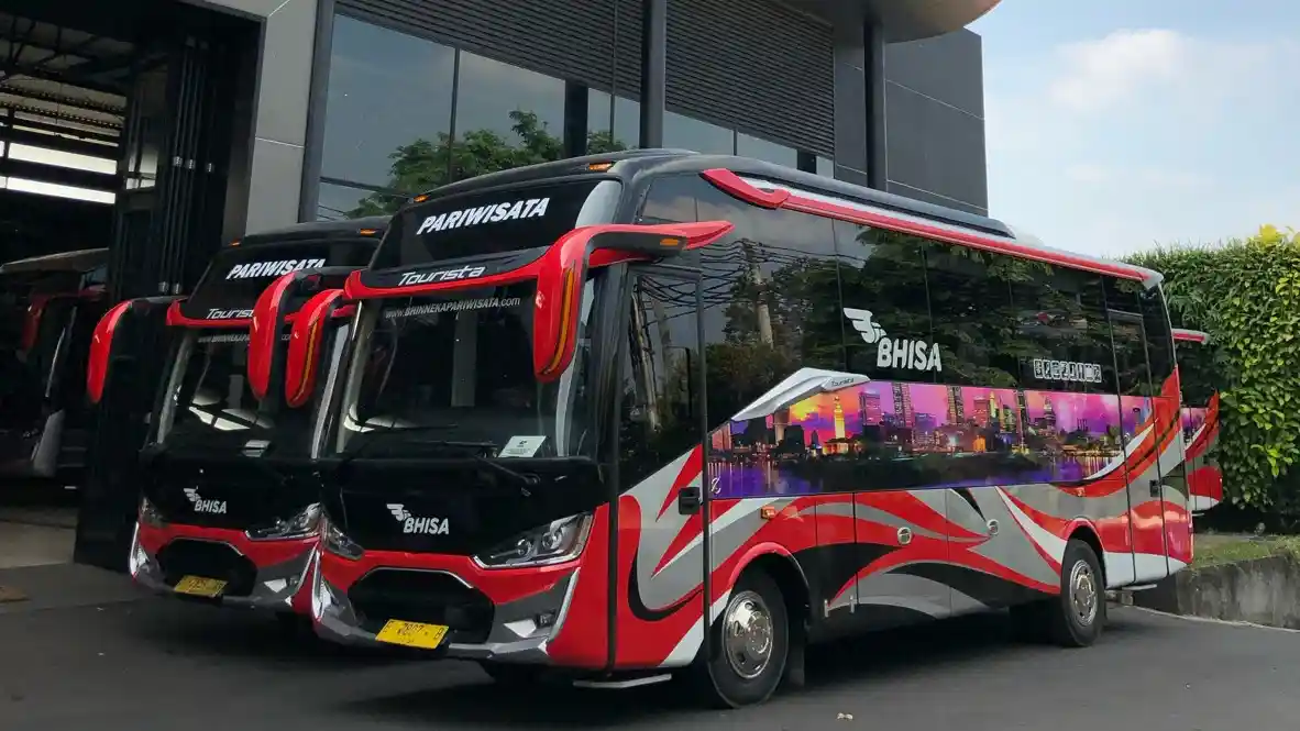 Bus - Siap Disewa, Intip 5 Medium Bus Baru Bhinneka Sangkuriang Group 