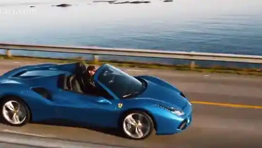 Berita - IAA 2015: Ferrari 488 Spider Nan Seksi