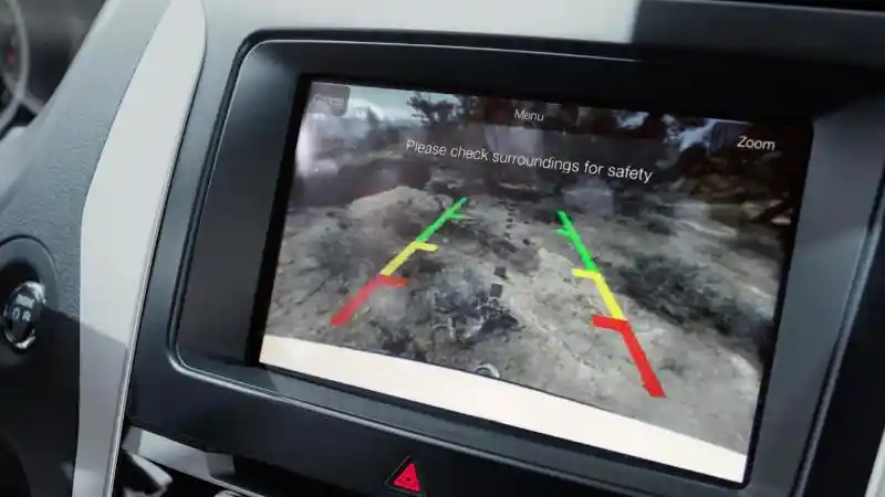 Tips - Mobil Tak Dilengkapi Sensor Parkir Dan Kamera Mundur? Pasang Sendiri, Tidak Mahal!