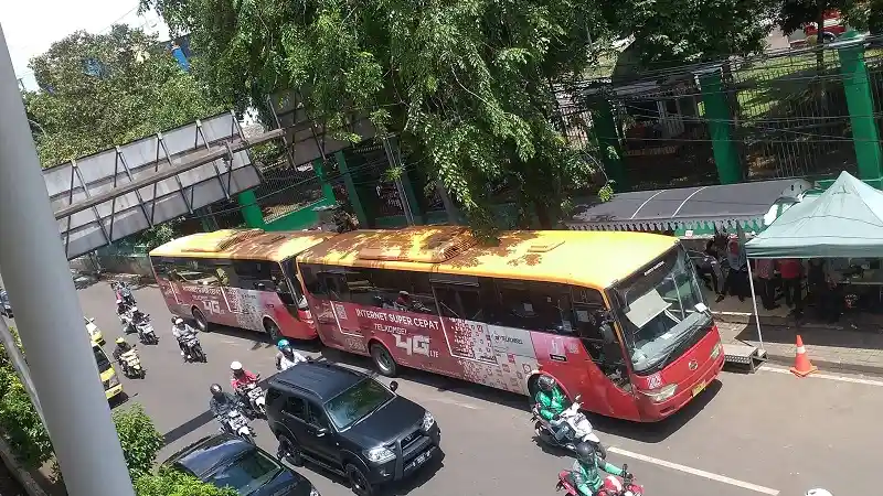 Foto - Transjakarta Borong 489 Unit Bus Mercedes-Benz untuk Peremajaan Armada
