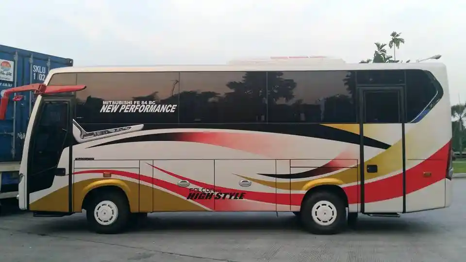 Bus - Karoseri Trijaya Union Hadirkan Bus Medium Falcon mD