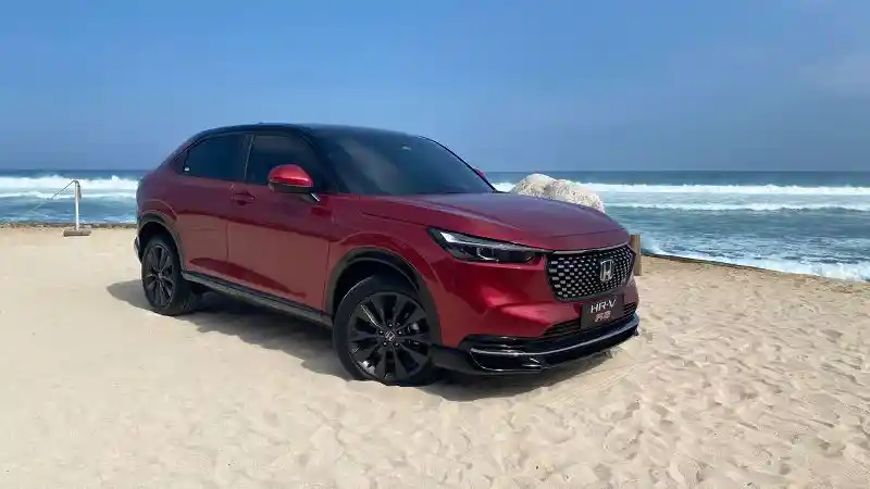 Foto - Komparasi Tenaga Mesin Honda HR-V Turbo RS vs Hyundai Creta N-Line Turbo