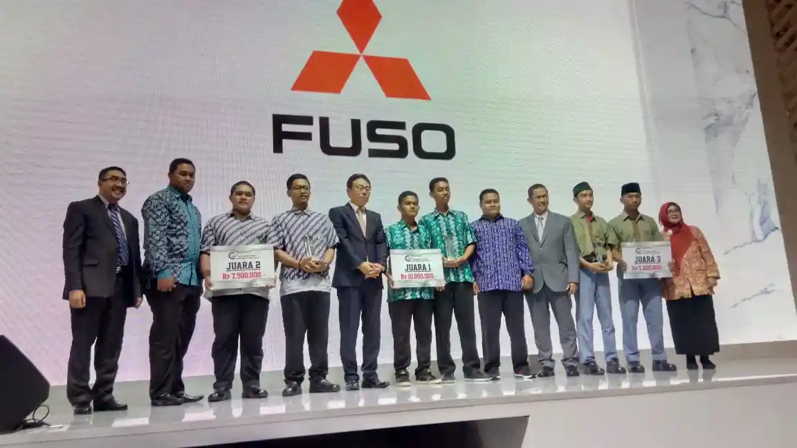 Berita - Bocah-Bocah Kalimantan Ini, Jadi Jawara Fuso Student Skill Competition 2018.