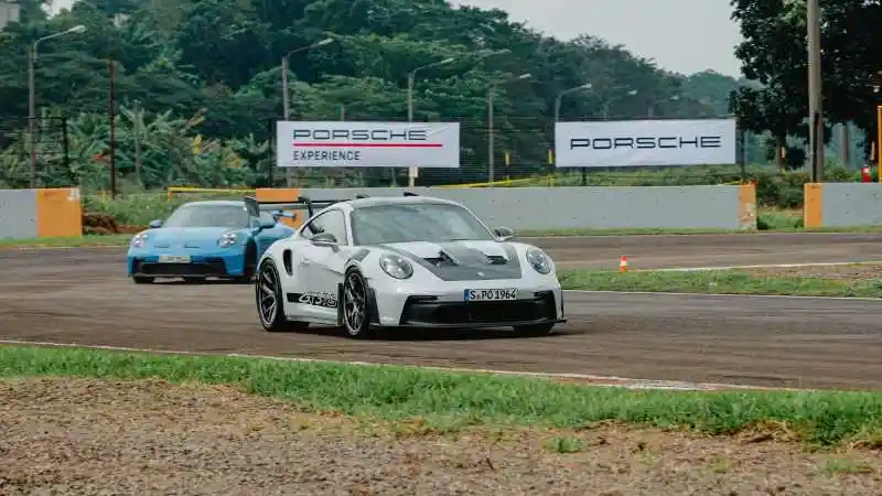 Foto - Porsche 11 GT3 RS: Rilis Pagi dan Sore Mencicipi Keganasannya