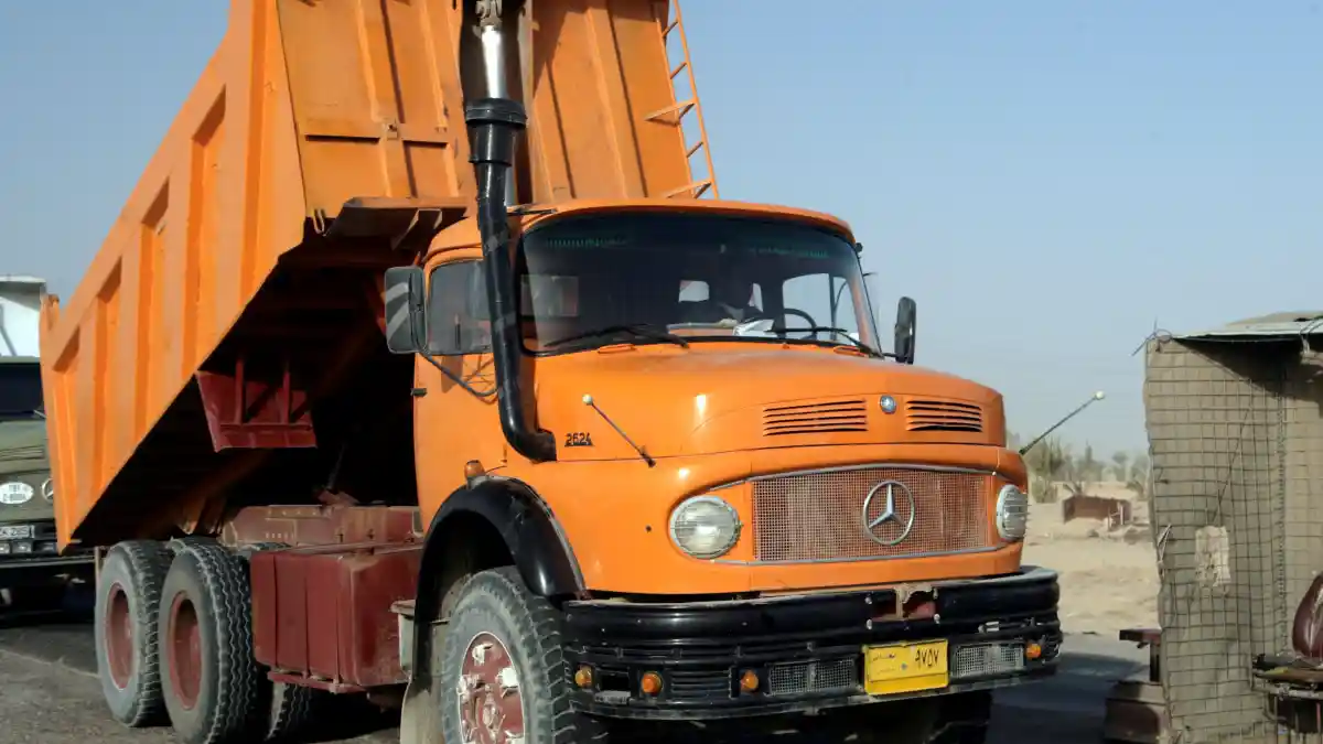 Foto - Mercedes L-Series, Si Bagong Yang Legendaris
