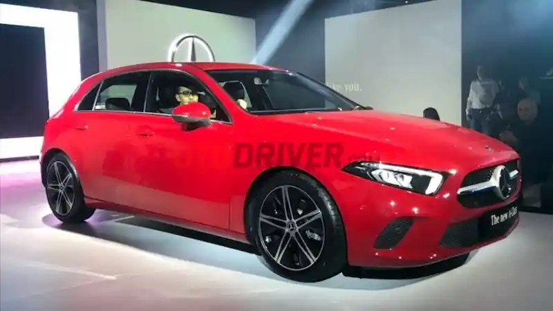 Foto - Mercedes-Benz A-Class 2018 Meluncur, Harga Sentuh RP 649 Juta