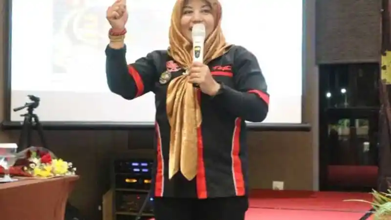 Foto - Komunitas Toyota Agya Pilih Perempuan Sebagai Ketuanya