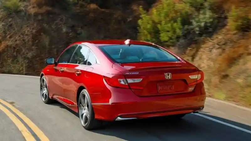 Foto - Resmi Meluncur, Intip Ubahan Pada Honda Accord Terbaru