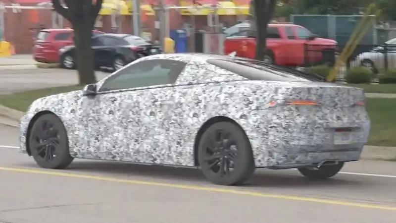 Foto - Prototipe Honda Integra Menampakkan Diri Di Bawah Balutan Kamuflase 