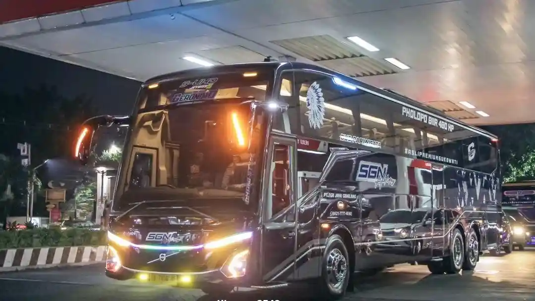 Bus - Adiputro Rilis Bodi ‘Hybrid’ Bernama S-UHD