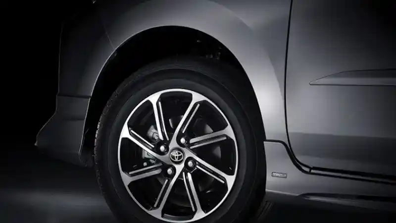 Foto - Detail Perubahan Toyota Agya Facelift