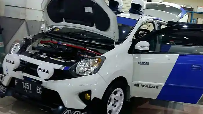 Foto - Rayakan Ultah Ke-2, Klub Agya Gelar Banyak Acara