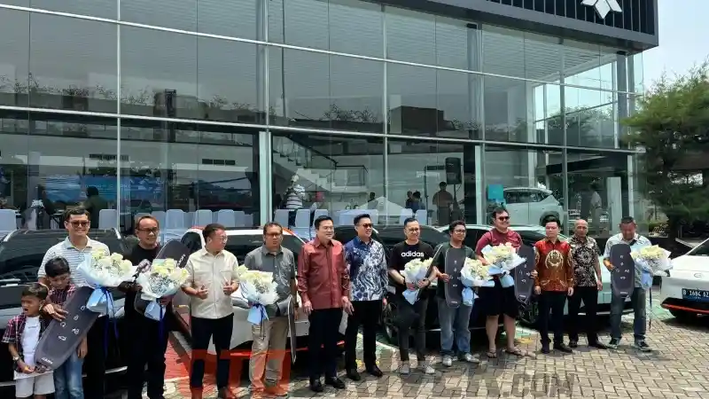Foto - Aion Resmikan Dealer Ke-10 Sekaligus Handover Aion Y Plus ke Konsumen