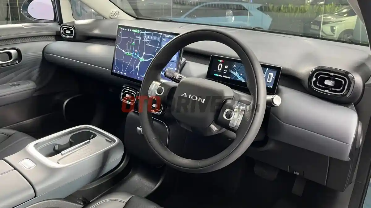 Foto - Bertemu Langsung Dengan Aion UT, EV Calon Pembunuh BYD Dolphin CS