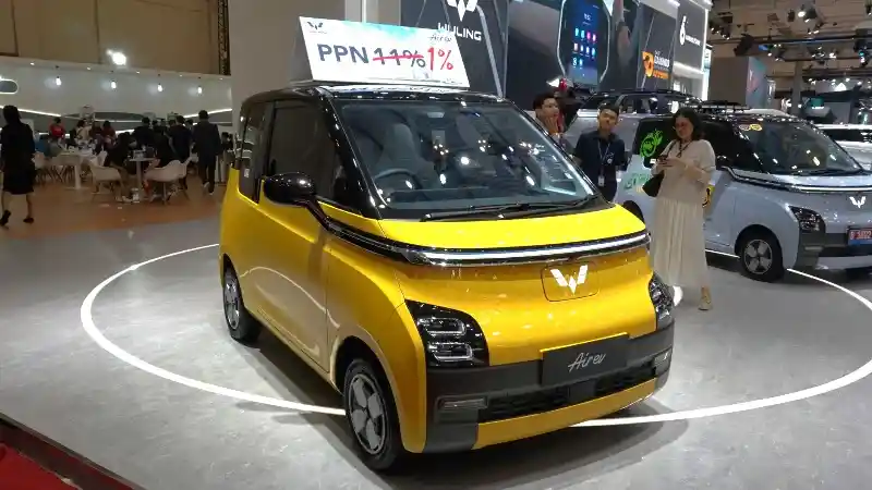 Foto - Lebih Dekat Mengenal Keluarga Varian Wuling Air ev